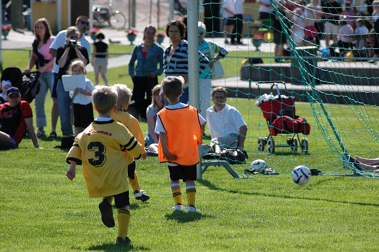 2006-06-10 (15).JPG - Fotbollsskolan Pojkar